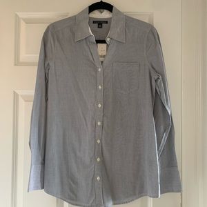Banana Republic button down shirt - size S